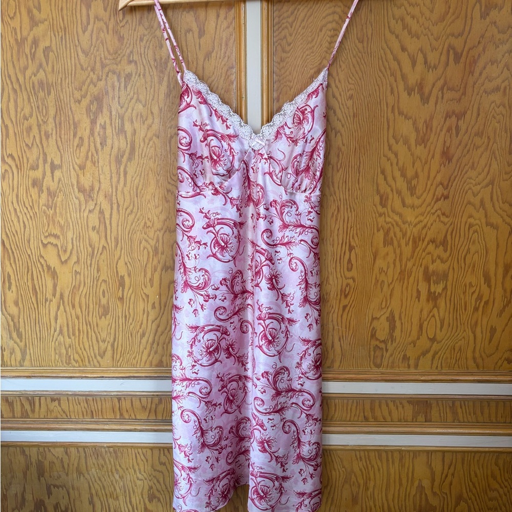 Elegant Lace Trimmed Pink and White Nightgown